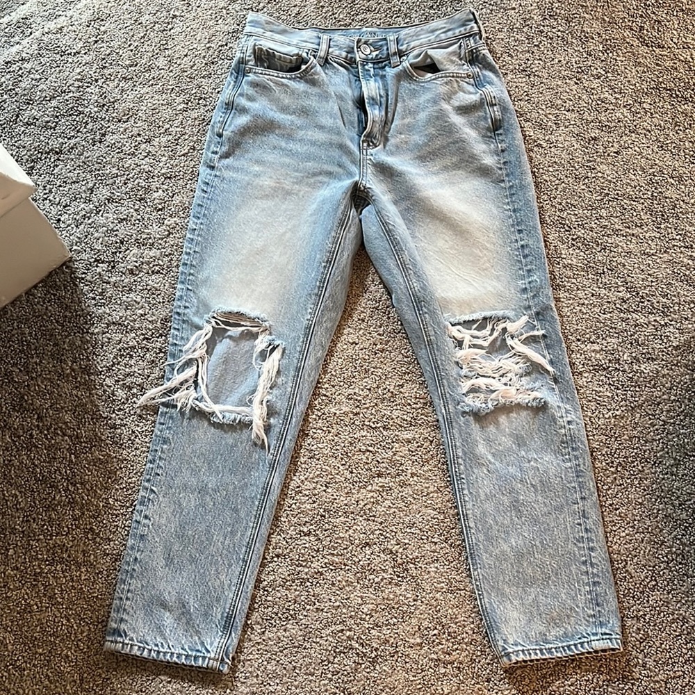 American Eagle mom jeans